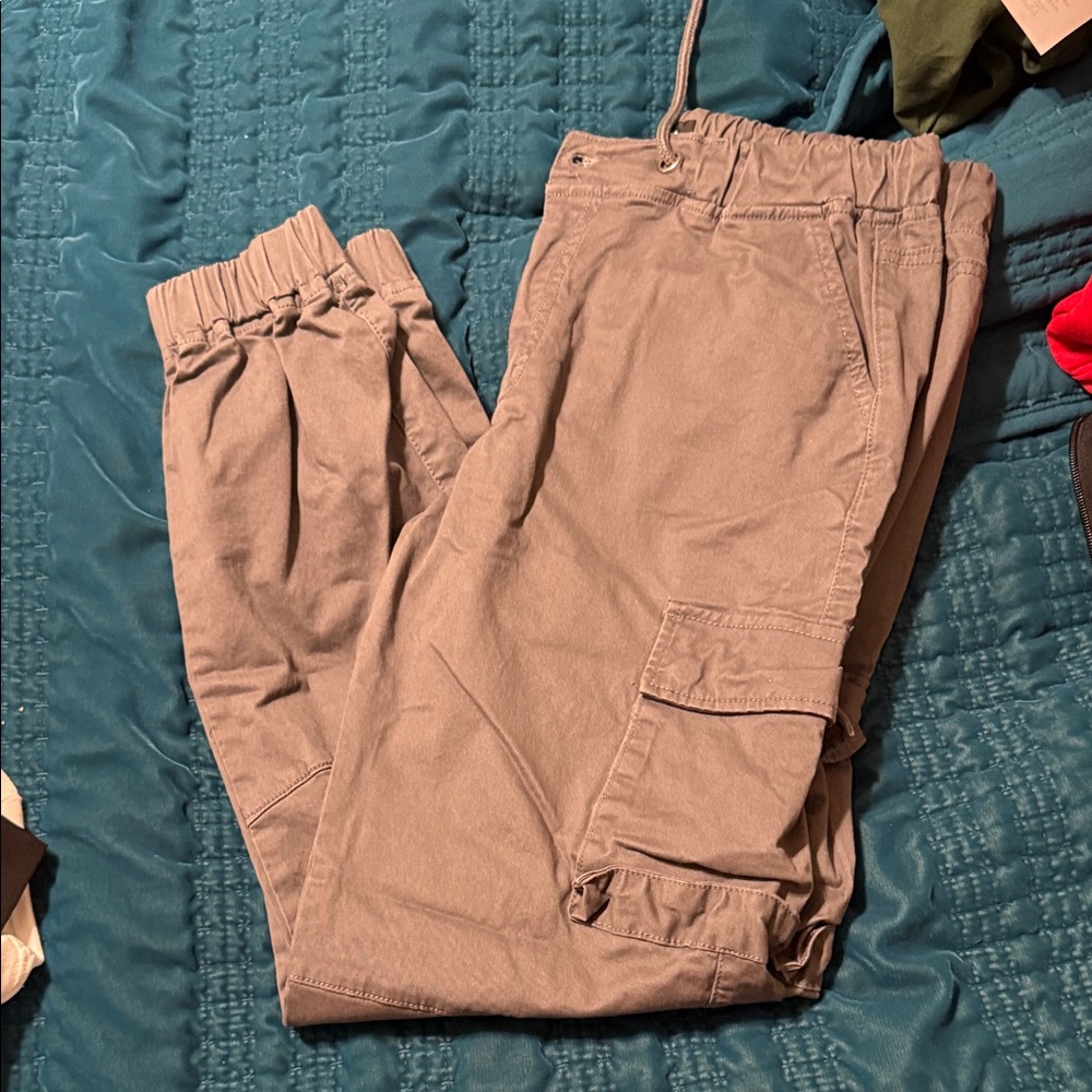 Women’s Gray Cargo Pants